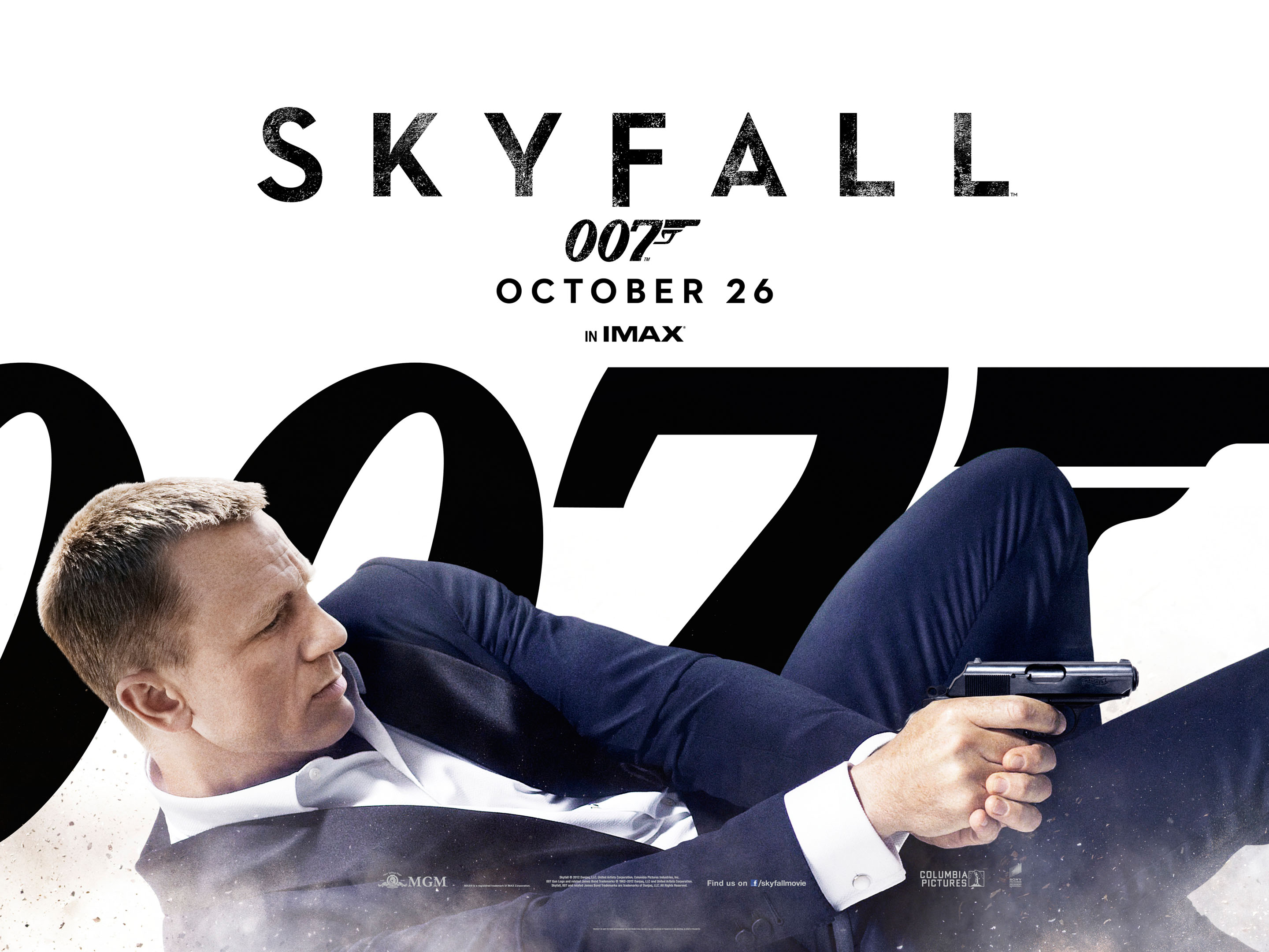 Skyfall-poster-with-Daniel-Craig-as-James-Bond-by-Greg-Williams-0011.jpg